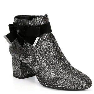 NWOB Alex Marie Mayleen Metallic Leather Ankle Bow Block Heel Booties - 6M